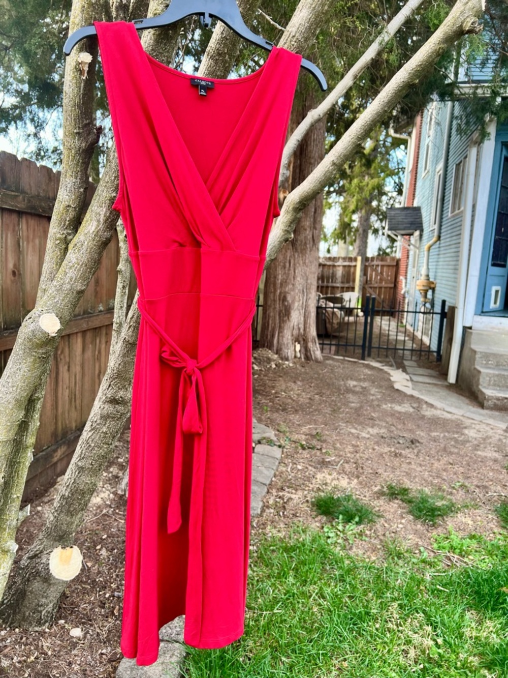 NWOT Elegant Flowy Talbots Petites Red Belted Surplice Dress Sleeveless MP Chic